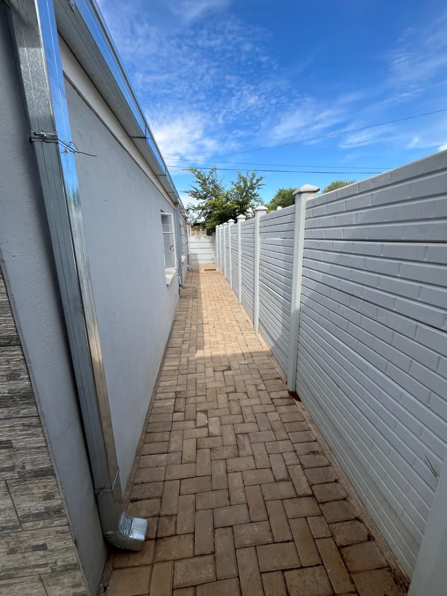 3 Bedroom Property for Sale in South Ridge Northern Cape